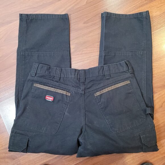 Wrangler Workwear Black Cargo Pants With Utility Pockets Rugged Design & Relaxed - Picture 9 of 13